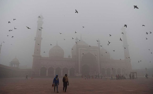 Delhi Government To Work Out Procedure For Aerial Sprinkling Of Water