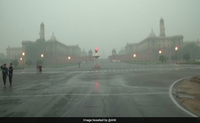 Delhi Pollution: Air Quality Deteriorates, Becomes 'Very Poor'