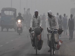 Delhi Woke Up Today To A Choking Blanket Of Smog Delhi Woke Up Today To A Choking Blanket Of Smog