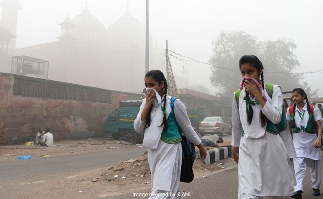 Parents Angry As Delhi Schools Reopen Despite Smog And Surging Pollution