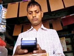 In Varanasi Village, Experiment In Cashless Transactions Nosedives