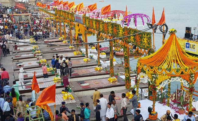 आज बनारस में देव दीपावली का आयोजन, शामिल होंगे लालकृष्ण आडवाणी, गुजरात की पूर्व मुख्यमंत्री आनंदी बेन