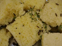 What Is the Difference Between Khaman And Dhokhla? What Is the Difference Between Khaman And Dhokhla?