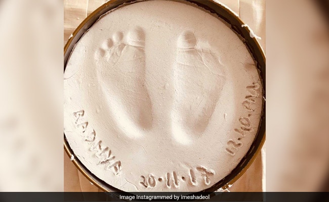 Esha Deol's Daughter Radhya Is All Of One-Month-Old. See Mommy's Post