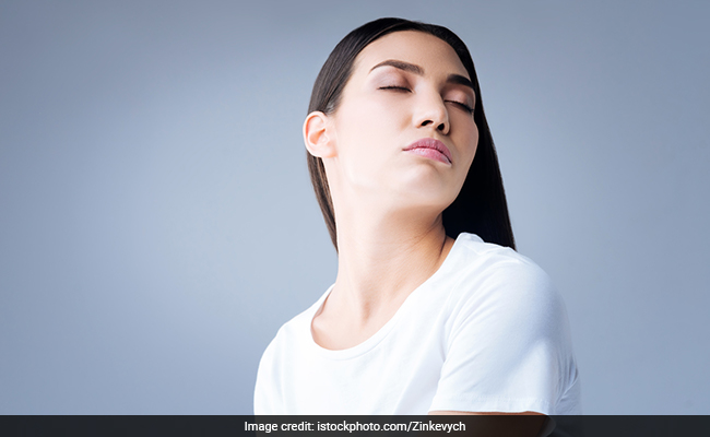 Here's How 'Face Yoga' Can Make You Look Young Forever