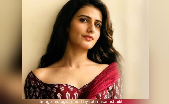 Fatima Sana Shaikh's New Saree Pic Gets Some Hate, Whole Lotta Love