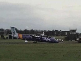 Plane Circles Over Irish Sea Before Crash Landing, After Nose Gear Fails Plane Circles Over Irish Sea Before Crash Landing, After Nose Gear Fails