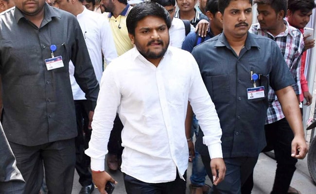 Patidar Agitation Case: Supreme Court Grants Anticipatory Bail To Congress's Hardik Patel Till March 6