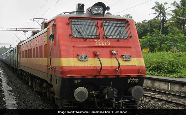 बजट 2018 :   रेलवे के लिए 1.48 लाख करोड़ रुपए होंगे खर्च, 600 स्टेशनों को  बनाया जाएगा आधुनिक