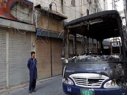 Pakistani Hardline Group To Call Off Protests After Government Deal Pakistani Hardline Group To Call Off Protests After Government Deal