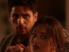 <i>Ittefaq</i> Box Office Collection Day 3: Sonakshi Sinha And Sidharth Malhotra's Film Shows 'Steady Growth' With Over Rs 15 Crore
