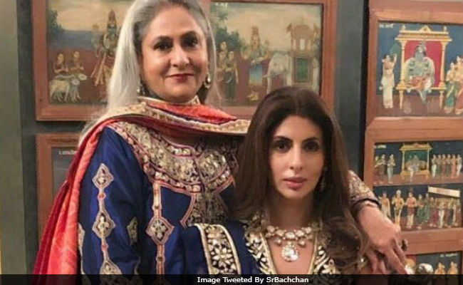 Amitabh Bachchan Delights With Pics Of Jaya Bachchan, Shweta And Abhishek