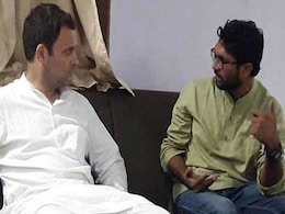 Gujarat Dalit Leader Jignesh Mevani Meets Rahul Gandhi, Gets Assurance On 90% Demands Gujarat Dalit Leader Jignesh Mevani Meets Rahul Gandhi, Gets Assurance On 90% Demands