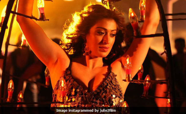 <i>Julie 2</i> Box Office Collection Day 1: Raai Laxmi's Film, Presented By Pahlaj Nihalani, Made...