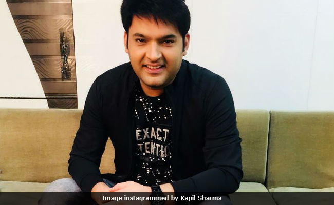 Kapil Sharma Back On The Sets Of <i>The Kapil Sharma Show</i> But As Guest