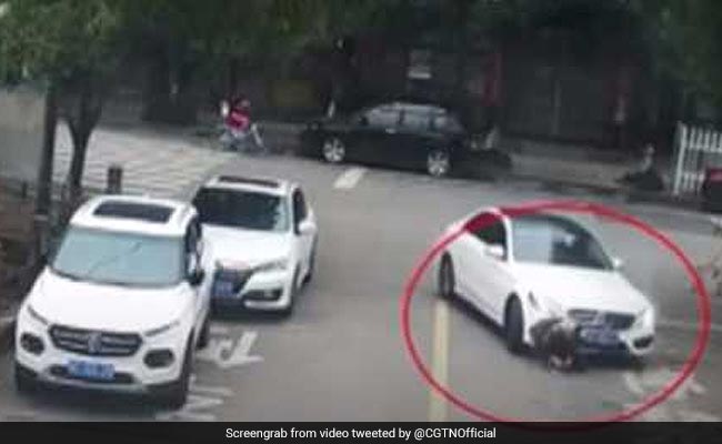 Child Run Over While Tying Shoelaces. Watch How People Save Him