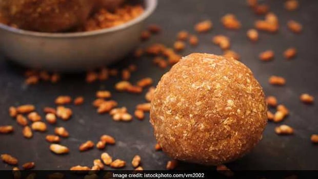 Panjiri Ladoo Recipe By Kamlesh Rawat Ndtv Food