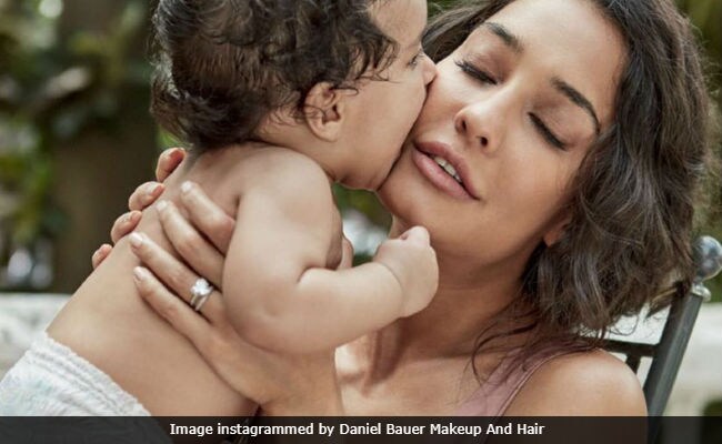 Lisa Haydon's Photoshoot With Son Zack Is The Best Thing You'll See Today