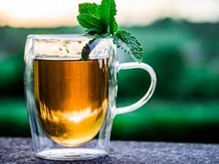 International Tea Day: आज है अंतर्राष्ट्रीय चाय दिवस, वजन घटाने के लिए ये 5 हर्बल टी पीना शुरू कर सकते हैं आप!