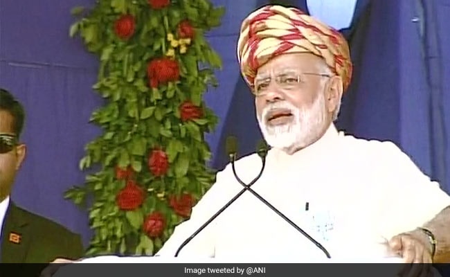 गुजरात चुनाव: पालिताना में PM ने कहा, कांग्रेस विकास, गुजरात, मोदी और पसीने से नफरत करती है