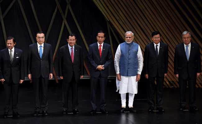 31st ASEAN Summit In Manila: Narendra Modi Meets PMs of Australia, Vietnam And Japan - Highlights