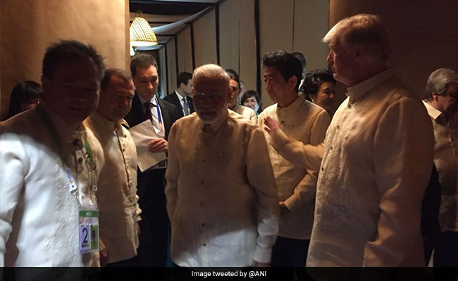 ASEAN Summit 2017: PM Modi And President Trump Shake Hands In Manila - Highlights