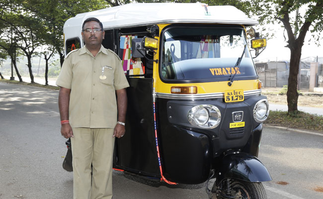 Karnataka Auto Doubles Up As Ambulance For The Needy At Night