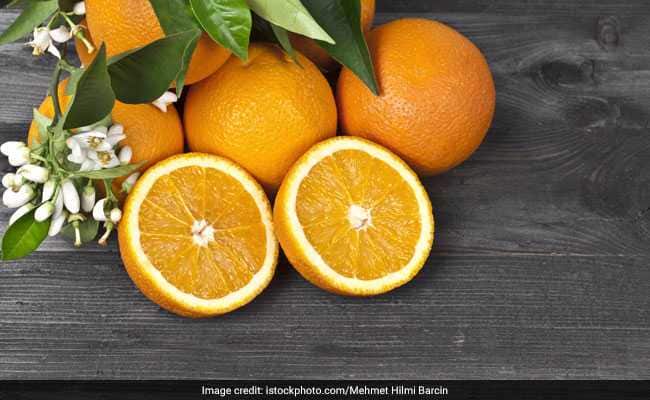 Oranges May Keep Macular Degeneration At Bay; Eat These Foods Too!
