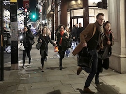 Oxford Street Alarm Due To 'Altercation' Between 2 Men, Say Police Oxford Street Alarm Due To 'Altercation' Between 2 Men, Say Police