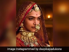 Makeup Pro Chandni Singh Shows Us How To Get Deepika Padukone's <i> Padmavati </i> Look