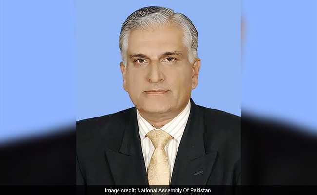 Pakistan's Law Minister Zahid Hamid Resigns In Wake Of Anti-Blasphemy Protests