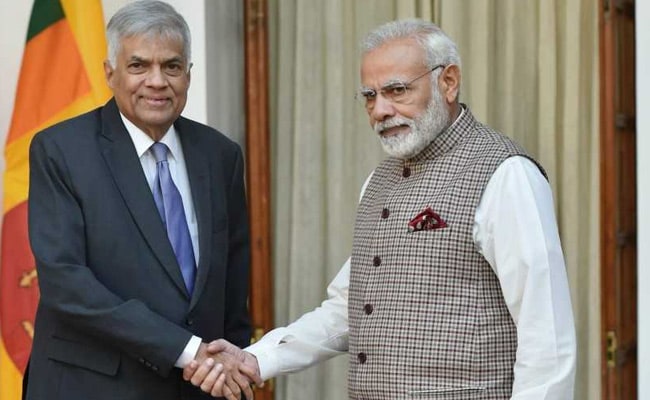 श्रीलंका और भारत के बीच विकास में सहयोग के लिए दोनों देशों के प्रधानमंत्रियों की वार्ता आज