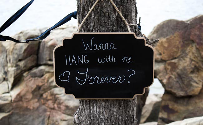 3 Adorable Ways You Can Propose To Your Boyfriend