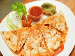 Bombay Chappati Sandwich: The Easy Cheesy Desi Treat Bombay Chappati Sandwich: The Easy Cheesy Desi Treat