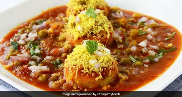 Ragda Patties: The Crispy Potato Patty and Chickpea Curry Combination That Will Set Your Heart Racing