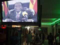 Noon Deadline Looms For Defiant Mugabe As Zimbabwe Crisis Deepens