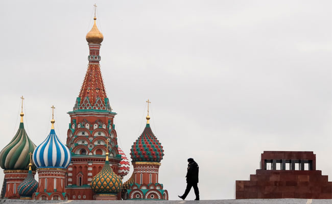 Russian Lawmakers Approve 'Foreign Agents' Media Law