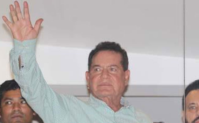 इस तरह टूट गई थी ‘शोले’ और ‘डॉन’ जैसी फिल्मों के राइटर सलीम-जावेद की सुपरहिट जोड़ी