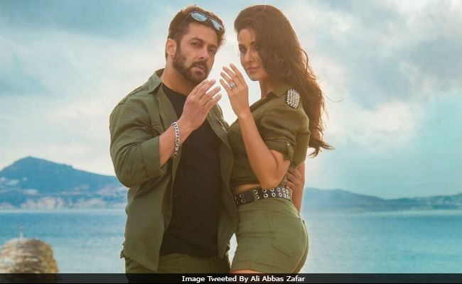 <i>Tiger Zinda Hai</i>: Salman Khan And Katrina Kaif '<i>Swag Se Karenge Sabka Swagat</i>.' Ready To Groove?