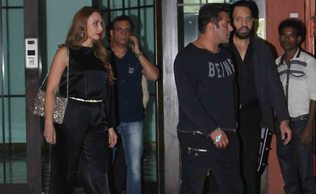 Salman Khan, Iulia Vantur And Katrina Kaif At Arpita-Ayush's Anniversary Party. See Pics