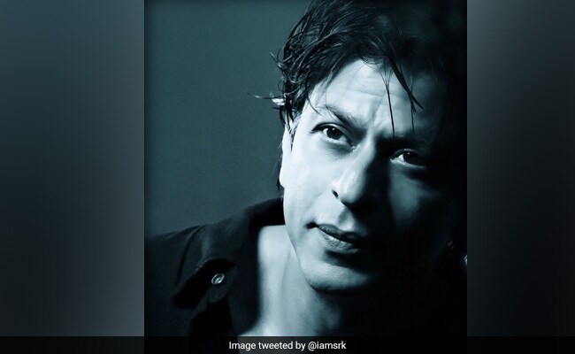 सामने आया शाहरुख खान की नई फिल्म का First Look, बौना बन कैटरीना-अनुष्का के साथ फरमाएंगे इश्क