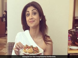 शिल्पा शेट्टी के फोन से उनकी बहन को मिली खुशखबरी, मैं फिर से प्रेग्नेंट हूं, और फिर... शिल्पा शेट्टी के फोन से उनकी बहन को मिली खुशखबरी, मैं फिर से प्रेग्नेंट हूं, और फिर...