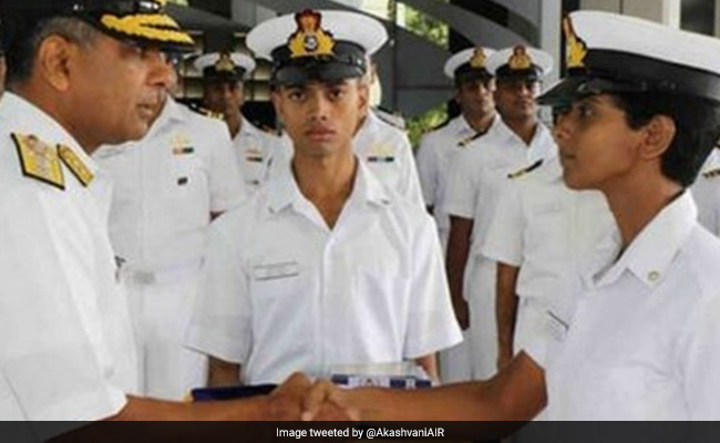 Shubhangi Swaroop, Indian Navy's First Female Pilot: BTech Biotechnology, Taekwondo Gold Medallist, Diver