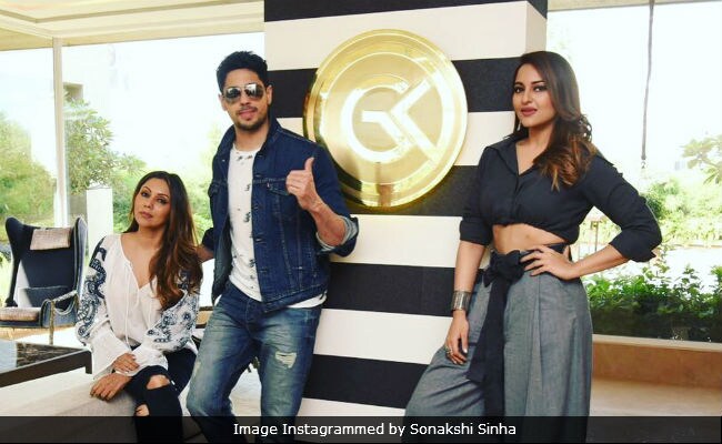 Sonakshi Sinha And Sidharth Malhotra Drop By Gauri Khan's Store. Certainly No <i>Ittefaq</i> Sonakshi Sinha And Sidharth Malhotra Drop By Gauri Khan's Store. Certainly No <i>Ittefaq</i>