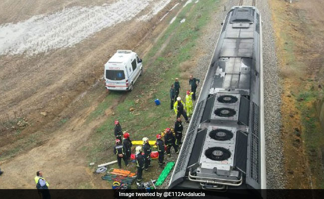 मोरक्को ट्रेन हादसे में कम से कम सात लोगों की मौत