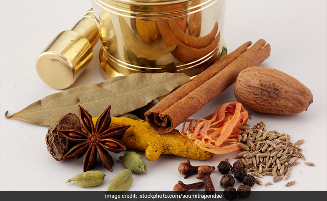 Flu Season: Keep These Herbs and Spices Handy to Protect Yourself