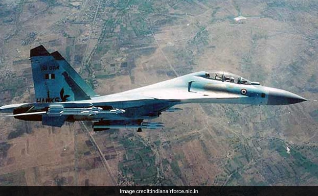 क्या पाक ने IAF के सुखोई-30 लड़ाकू विमान को मार गिराया? जानें भारत सरकार का जवाब