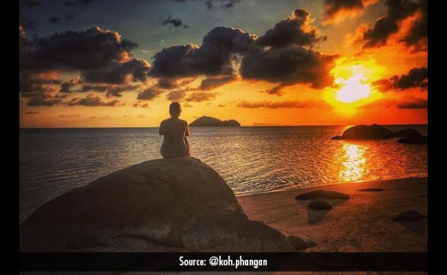 सूर्यास्त के बाद नहीं करने चाहिए ये 5 काम, घर की बरकत पर पड़ता है असर !