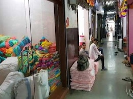 दीवाली से पहले गारमेंट और टेक्सटाइल इंडस्ट्री में रौनक, बाजार में उतरे लोग, दिख रहे अच्छे संकेत दीवाली से पहले गारमेंट और टेक्सटाइल इंडस्ट्री में रौनक, बाजार में उतरे लोग, दिख रहे अच्छे संकेत