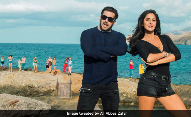 <i>Tiger Zinda Hai</i>'s <i>Swag Se Swagat</i>: Salman Khan's Swag And Katrina Kaif's Moves Are Blockbuster